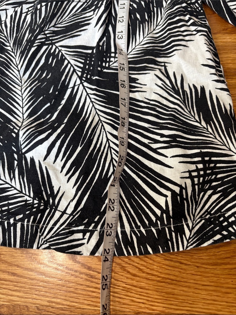Remi James NYC women’s linen on off Shoulder Black White Palm-Print Top Ruffle L - Picture 10 of 11